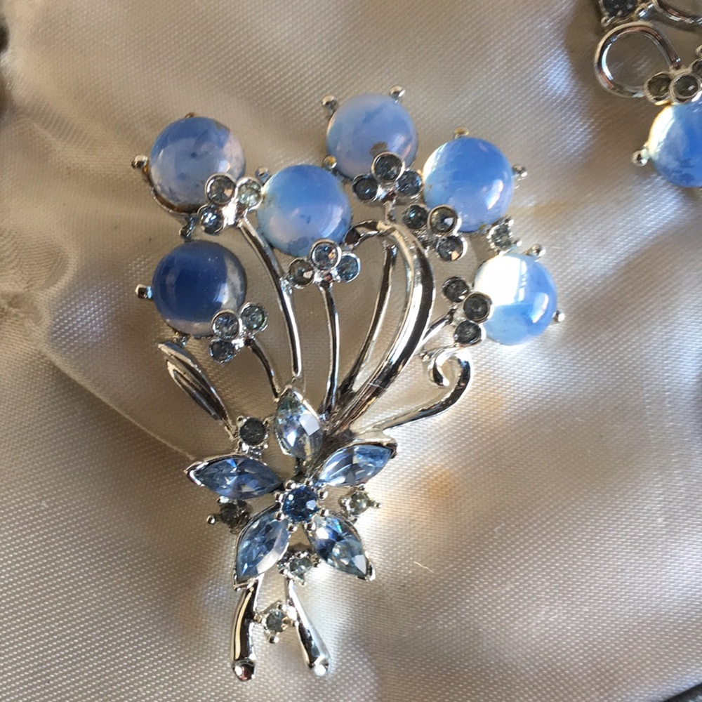 Vintage Lang Brooch and Clip Earring Set in box
